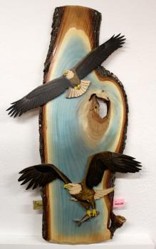 Zwei Adler auf Lindenbrett, ca. 105 x 45 cm